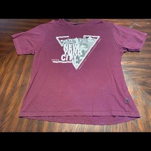 Soulstar England Men's Maroon New York City T shirt size LARGE